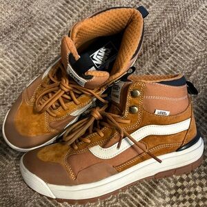Size 7.5 - Vans UltraRange Exo MTE High Pumpkin Spice, Water Repellent
